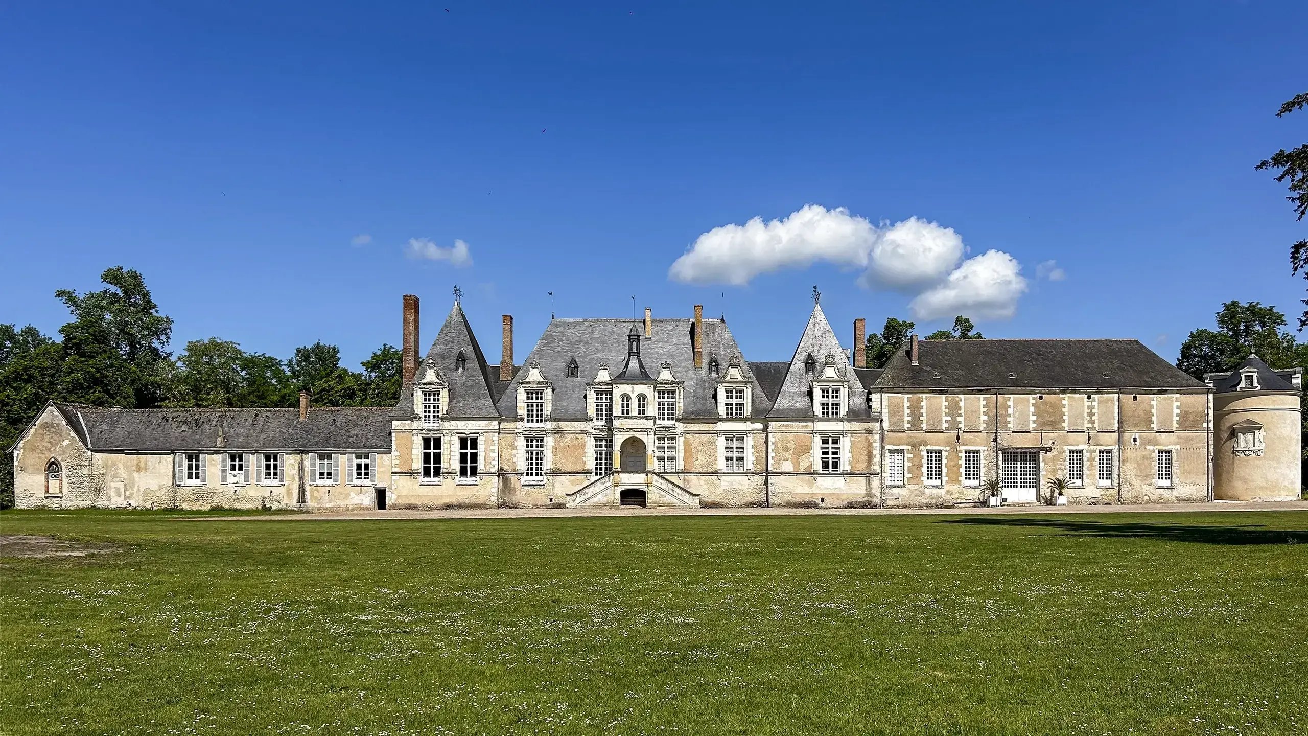 Façade sud du Château de Villesavin